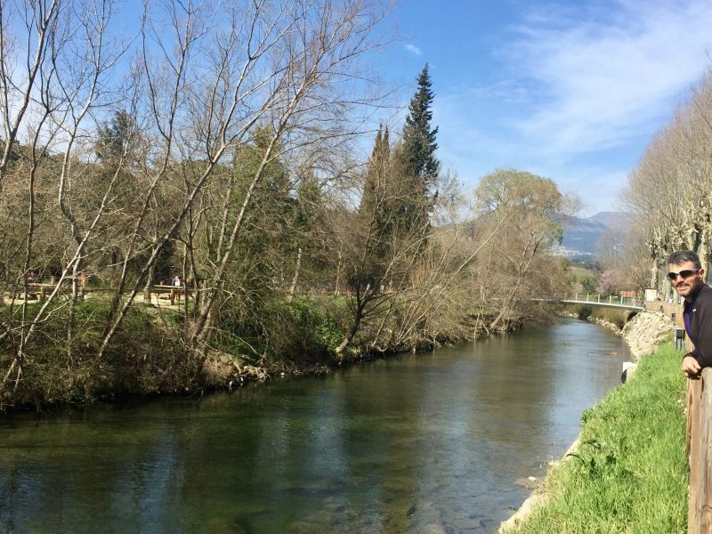 Cannes: a walk by the river