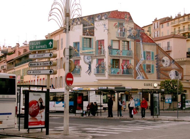 Киногерои на стенах