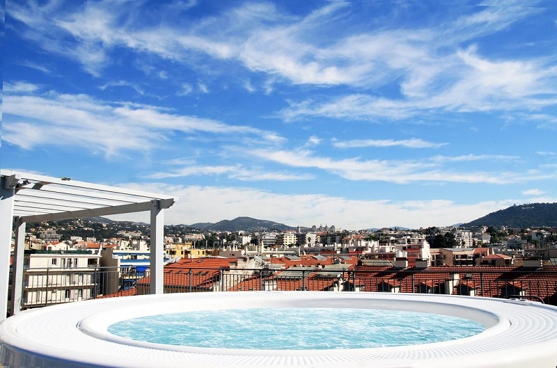 The 8 best rooftop bars in Nice