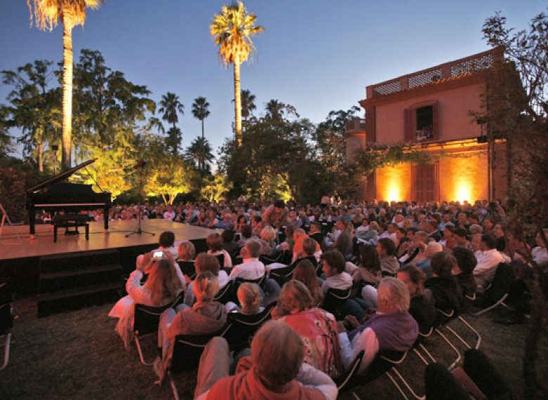 Фестиваль Nuits du Château de la Moutte