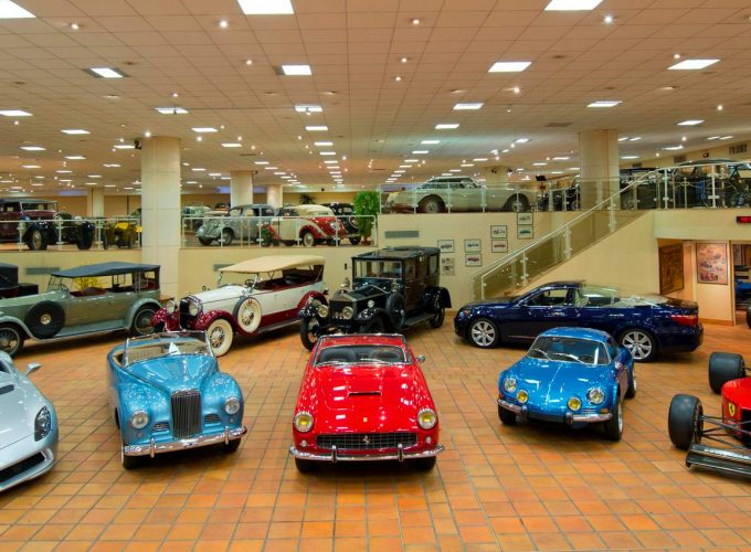 Музей коллекции старинных автомобилей
