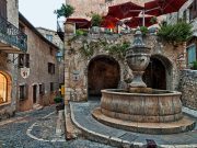 The Place de la Grande Fontaine