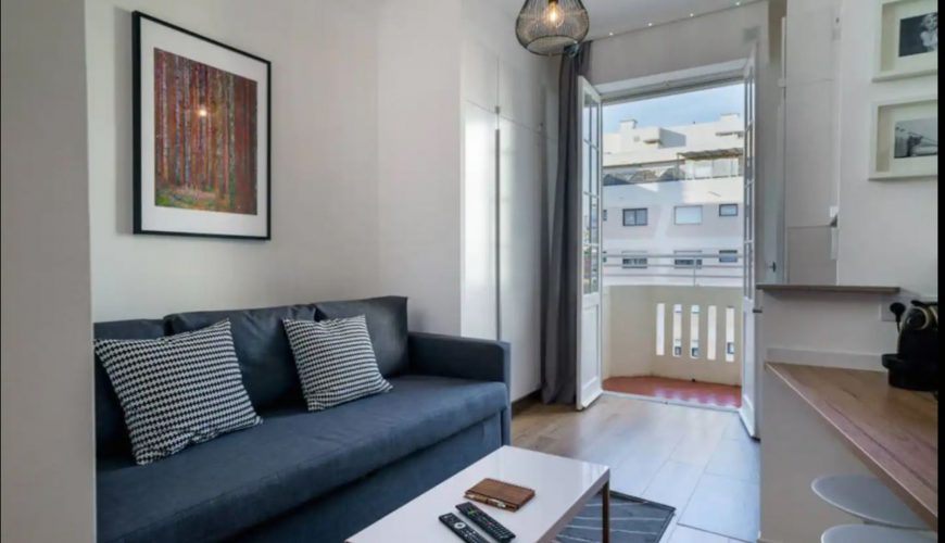 Renovated and contemporary studio 3 min from Beach